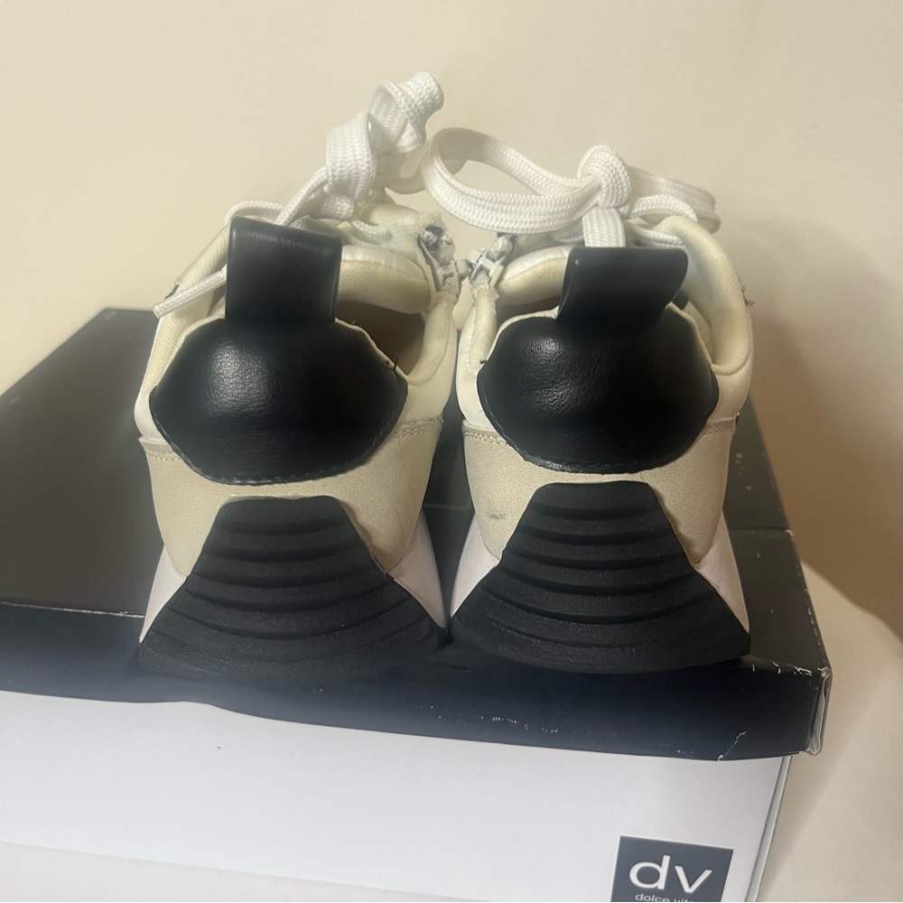 Dolce Vita Boneeta Black/White Zip/Lace Up Sneakers Kids Sz 13 - Picture 5 of 7